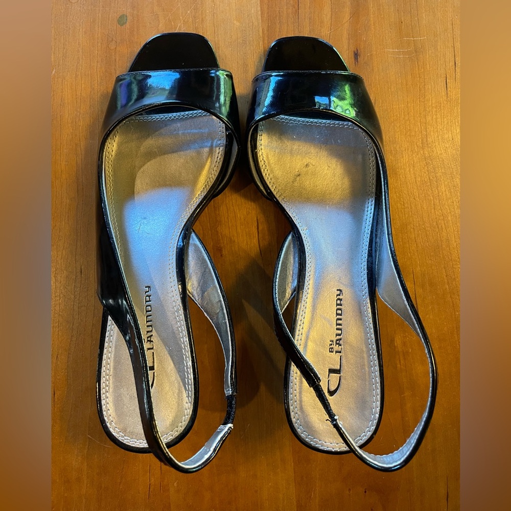 CL by Laundry Black Flats for Everyday Elegance